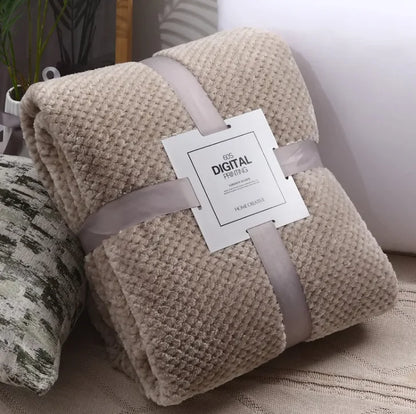 Cozy Coral Fleece Sofa Blanket - Puck's