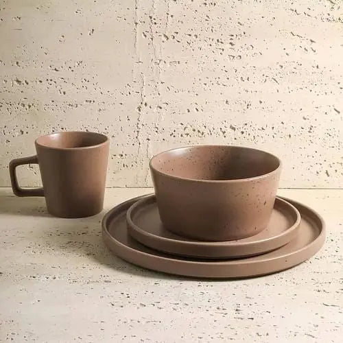 16-Piece Stoneware Dinnerware Set in Matte Brown - Service for 4 - Puck's