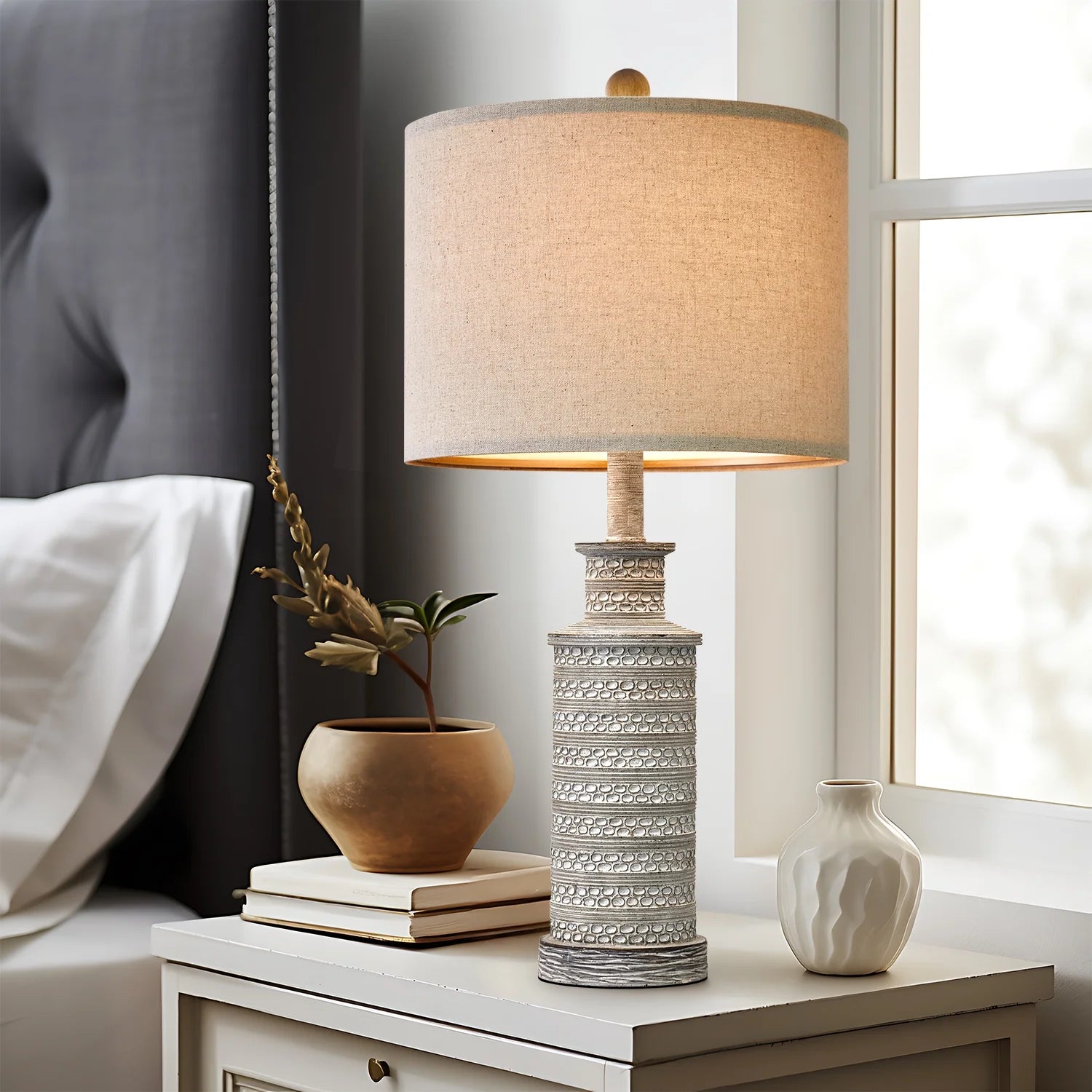 Farmhouse Table Lamps Set of 2 for Living Room Bedroom 24.5" Retro Nightstands Bedside Lamp Sets Resin - Puck's