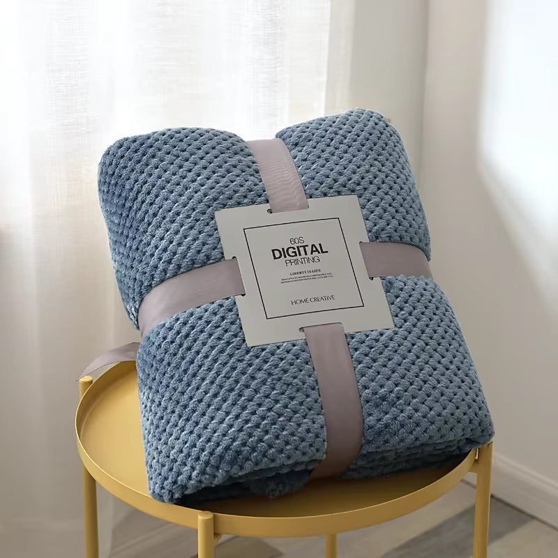 Fluffy Coral Velvet Blanket Flannel Plush Comfortable Thickened and Warm Soft Sofa Throw Blanket for Air-Conditioned Room Luxury - Puck's