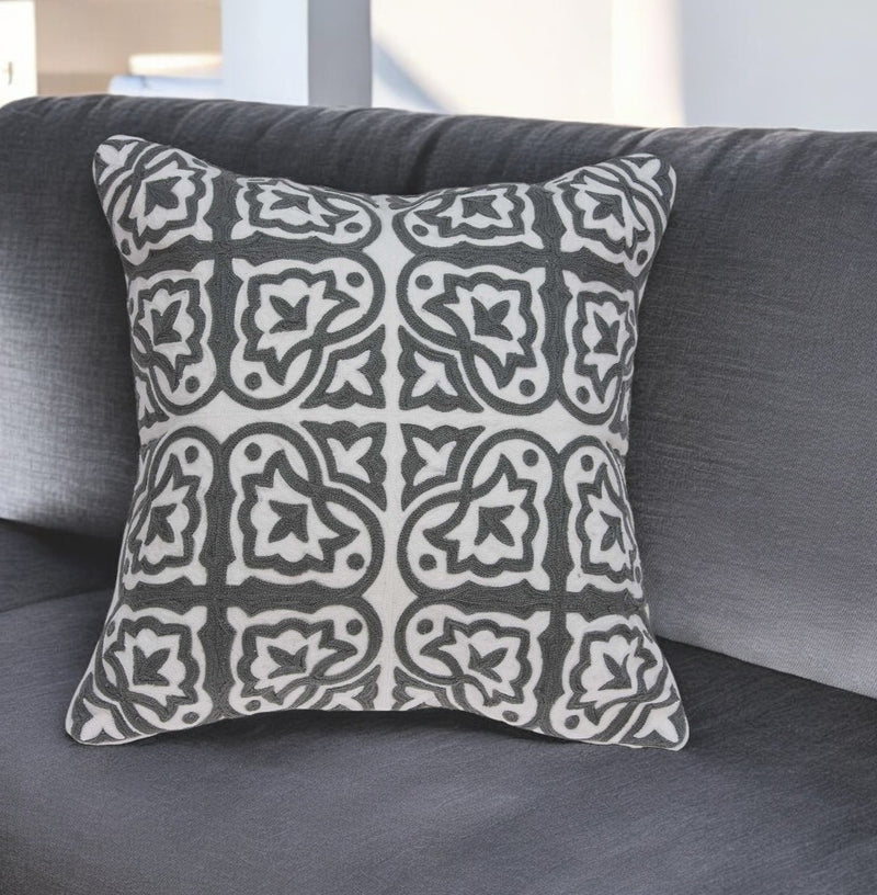 20" X 7" X 20" Traditional Gray And White Cotton Pillow Cover With Poly Insert-1