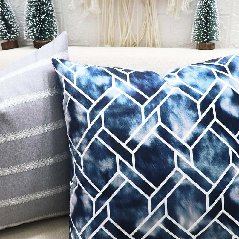 Gradient Throw Pillow Cover Decorative Print Accent Cushion Cover for Couch Sofa 20 X 20 Inches - Puck's