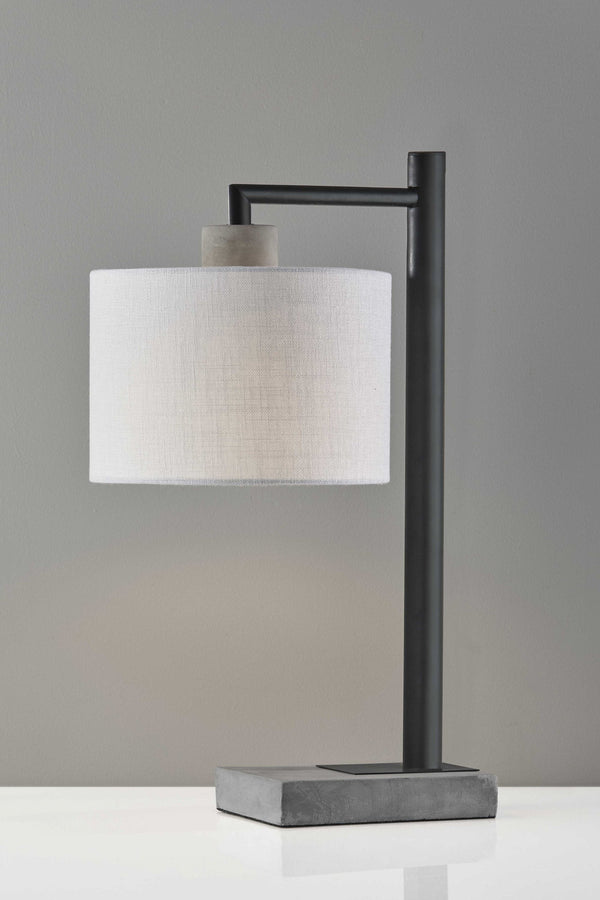 Petite Black Metal Table Lamp - Puck's
