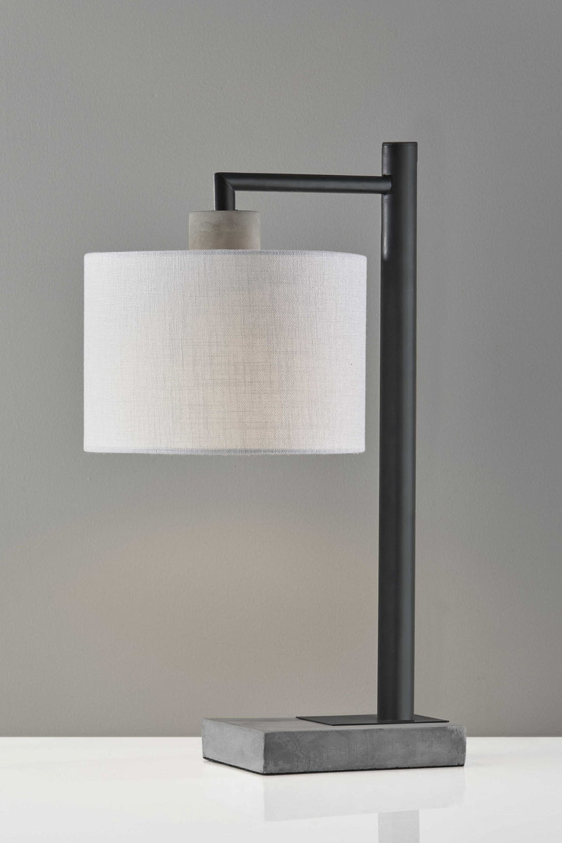 Petite Black Metal Table Lamp - Puck's