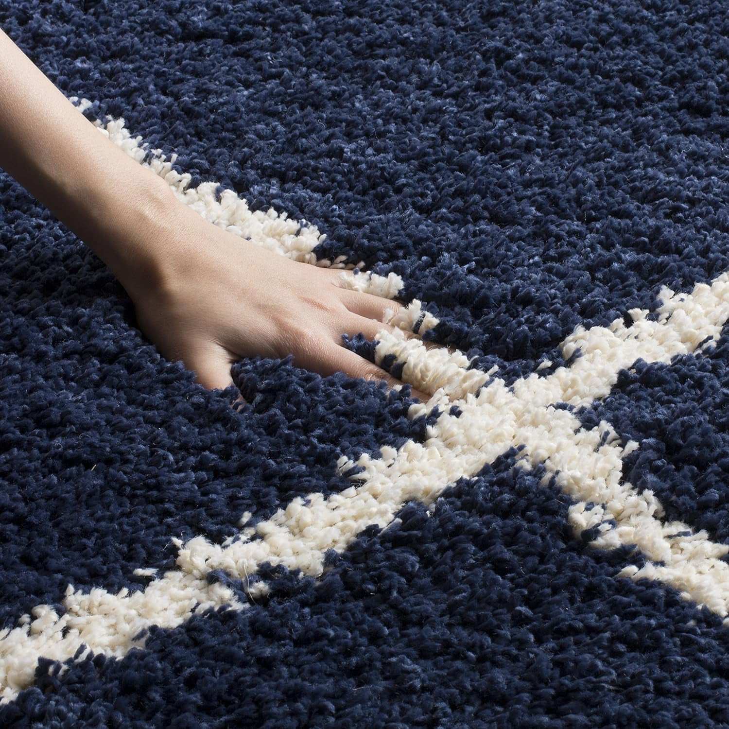 Hudson Shag Collection Runner Rug - 2'3" X 8', Navy & Ivory, Modern Trellis Design, Non-Shedding & Easy Care, 2-Inch Thick Ideal for High Traffic Areas in Living Room, Bedroom (SGH281C) - Puck's