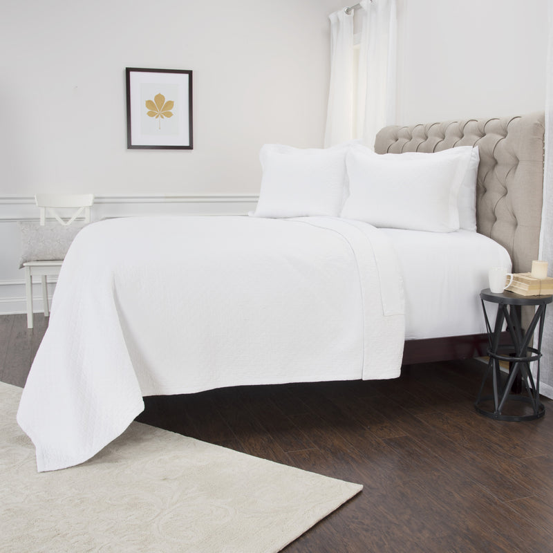 White Checkered King Quilt-4