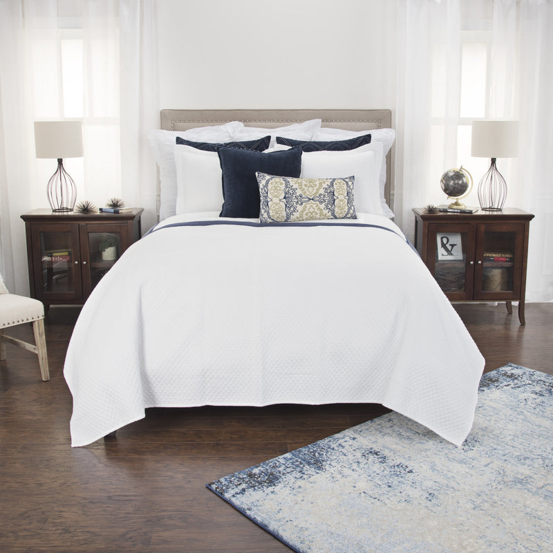 White Checkered King Quilt-8