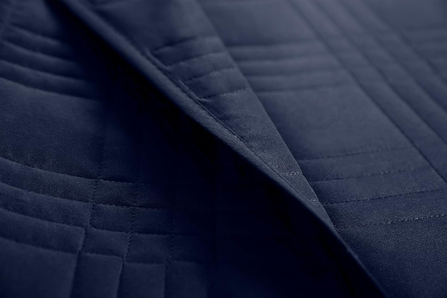 Kingston Queen Size Bedspread Set, 3-Piece Navy Oversized Quilted Microfiber Lightweight Bedspread Coverlet (100"X106") for All Seasons - Puck's