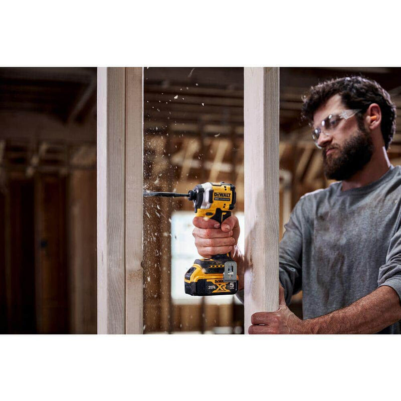 ATOMIC 20V MAX Lithium-Ion Cordless 1/4 In. Brushless Impact Driver Kit, 5 Ah Battery, Charger, and Bag - Puck's