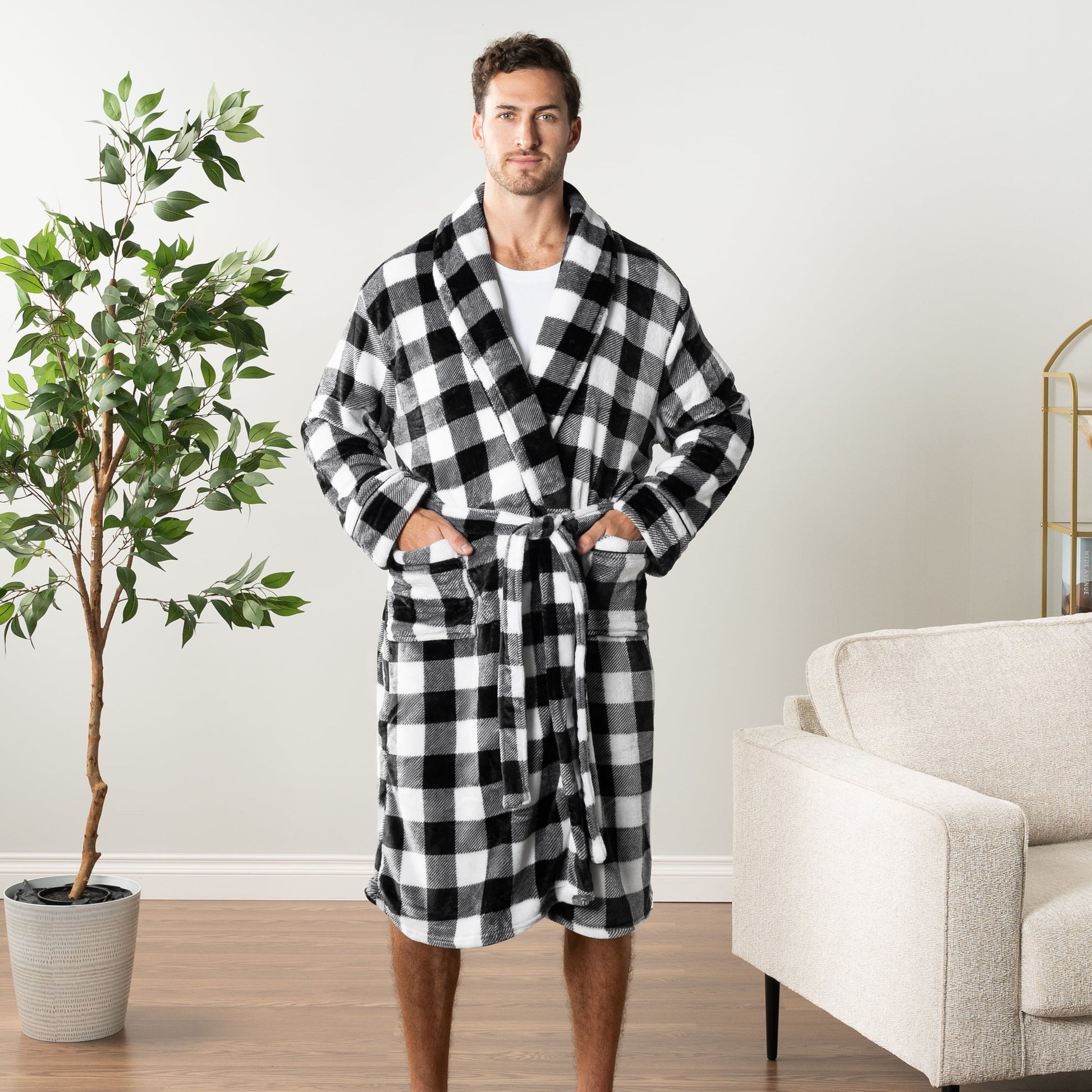 Mens Soft Robe, Plaid White | Warm Fleece Robes for Men, Soft Spa Bathrobe with Piping, Shawl Collar, and Pockets (Black and White Buffalo Plaid Checkered)