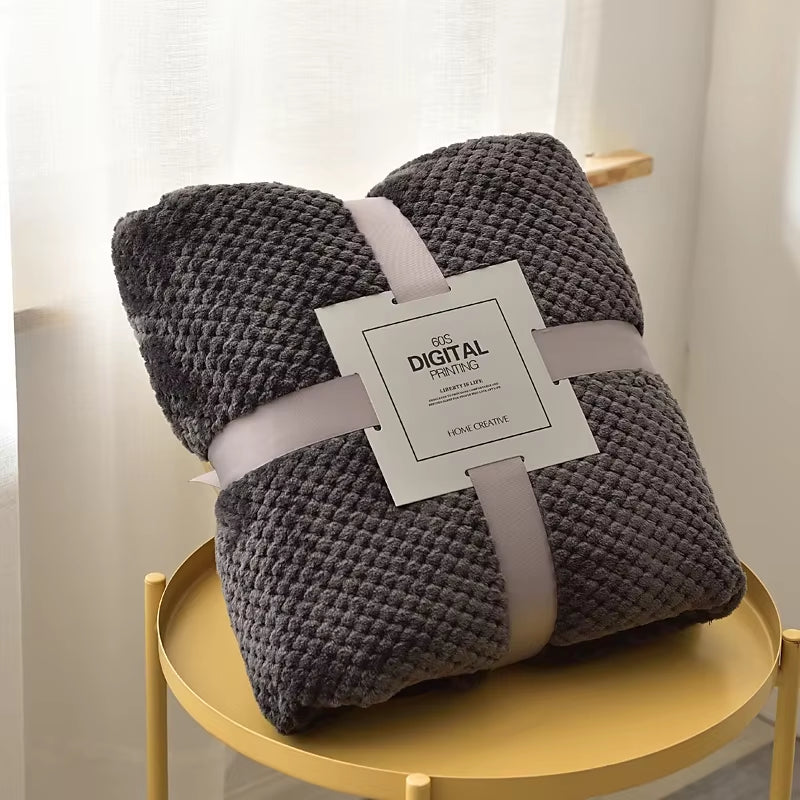 Fluffy Coral Velvet Blanket Flannel Plush Comfortable Thickened and Warm Soft Sofa Throw Blanket for Air-Conditioned Room Luxury - Puck's