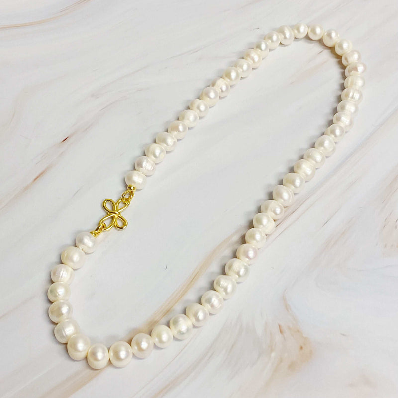 Clover Clasp Genuine Pearl Necklace - Puck's