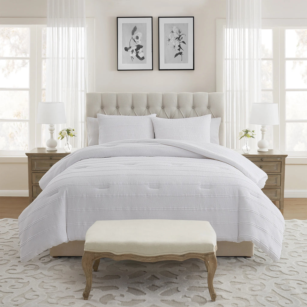 Evelyn 2-Piece Bright White Seersucker Comforter Set, Twin/Twin XL