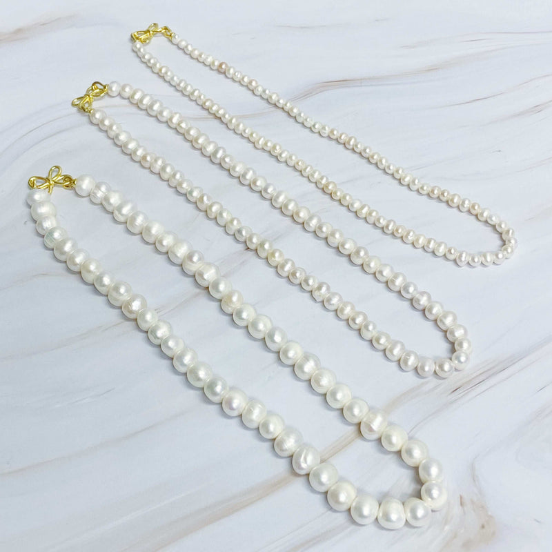 Clover Clasp Genuine Pearl Necklace - Puck's