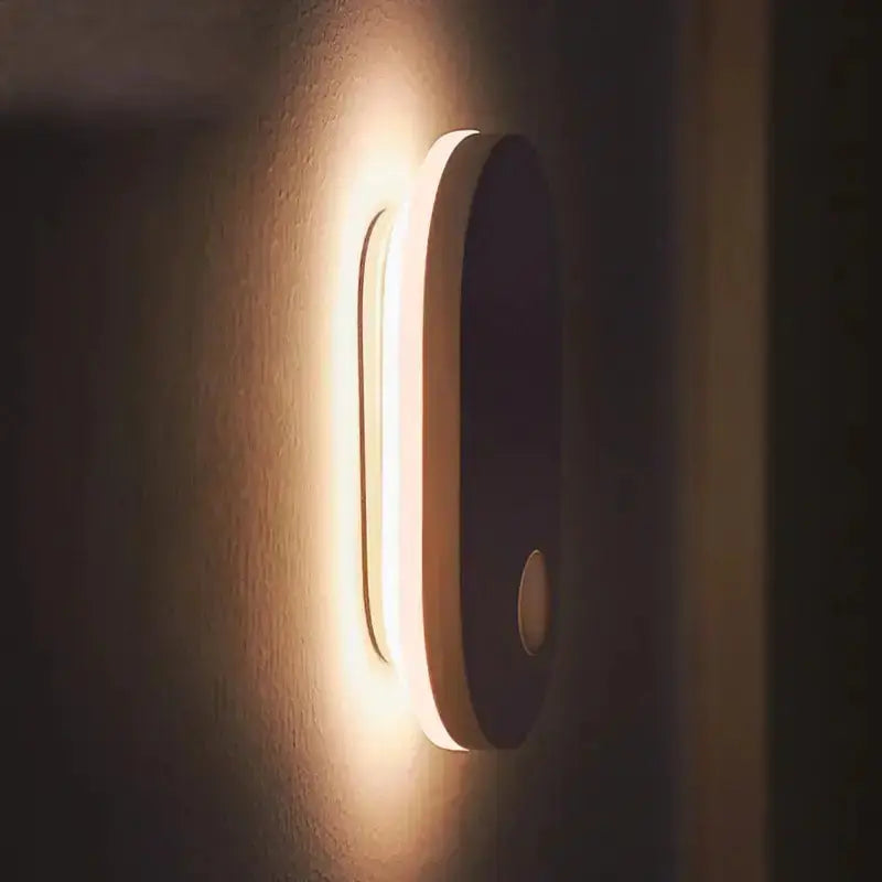 Back Lighting Wall Lamp - Puck's