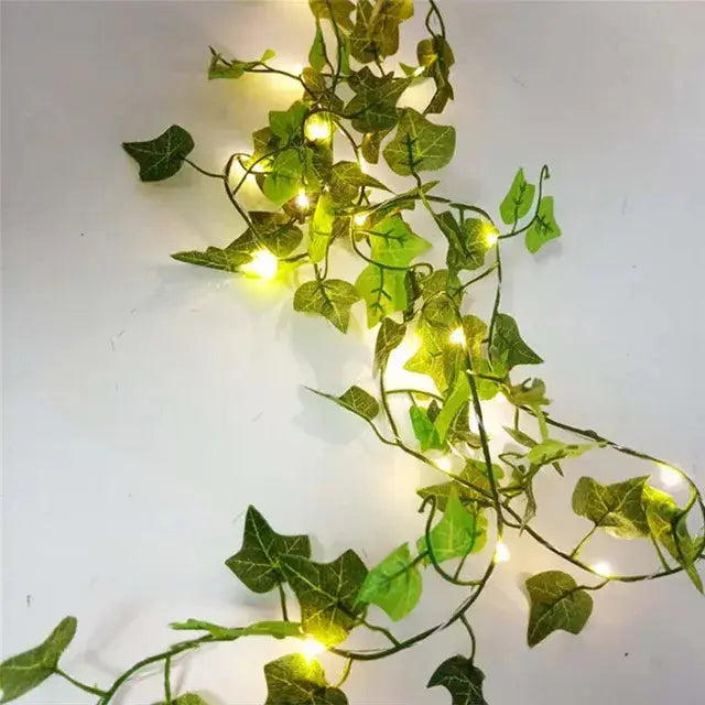 Battery-Powered Flower and Green Leaf String Lights - Puck's