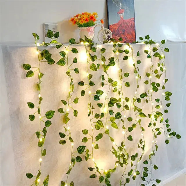 Battery-Powered Flower and Green Leaf String Lights - Puck's