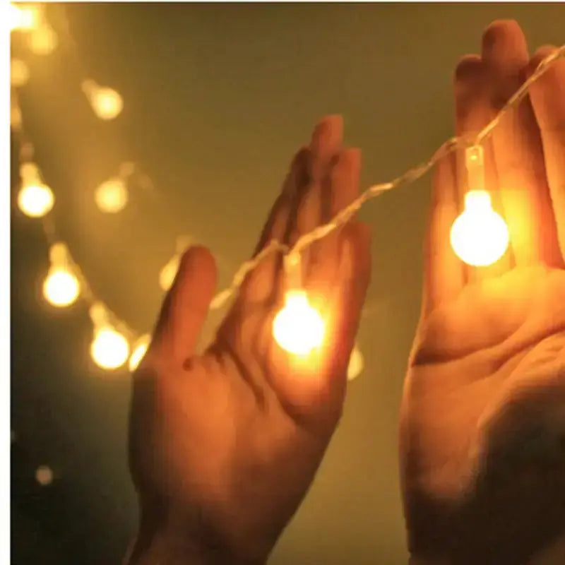 Battery Powered LED Lights - Puck's