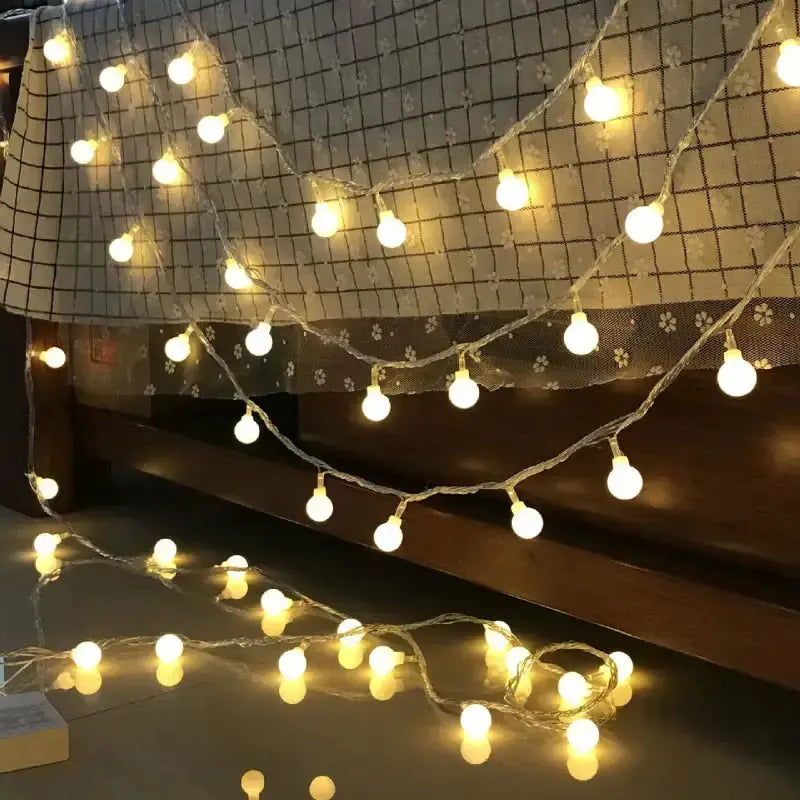Battery Powered LED Lights - Puck's