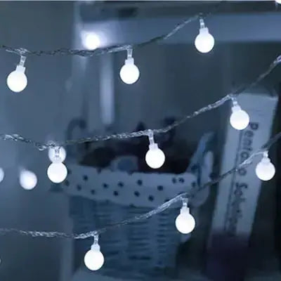 Battery Powered LED Lights - Puck's