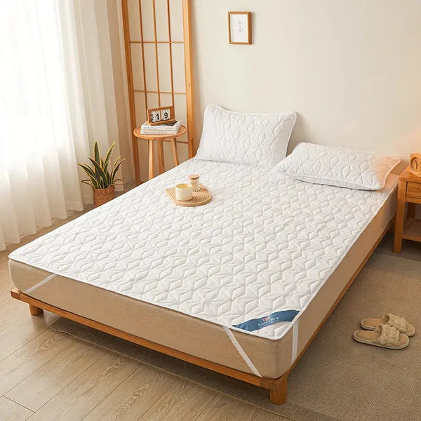 Dustproof Non-slip Quilted Water-proof Mattress - Puck's