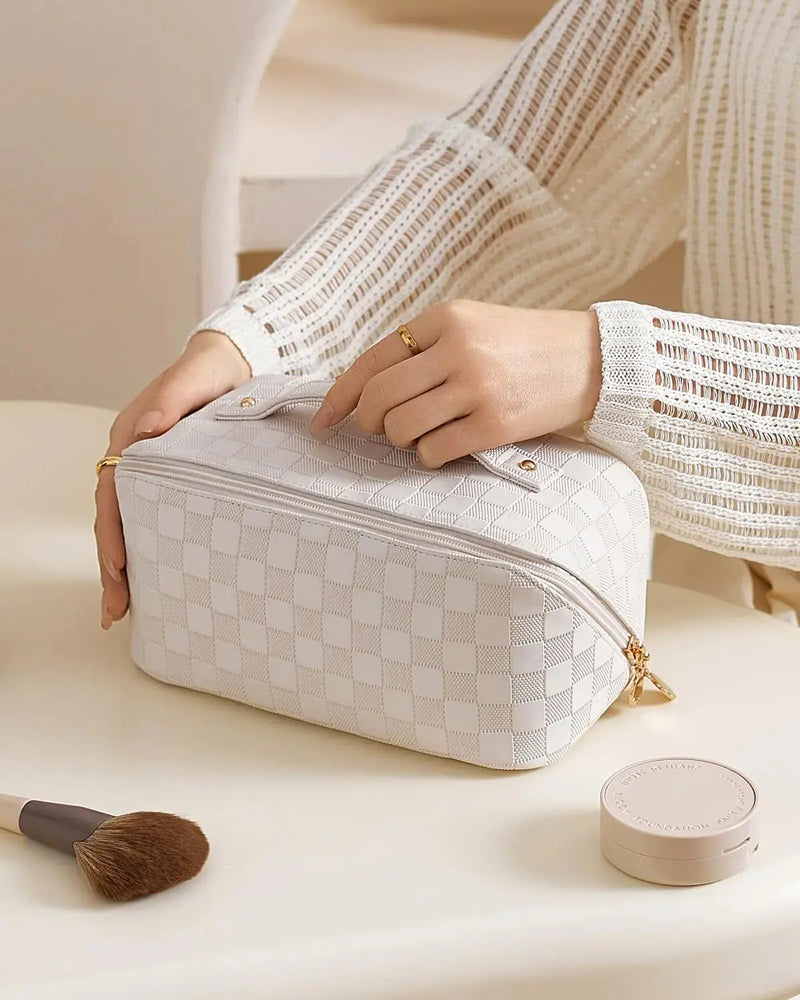 EACHY Travel Makeup Bag,Large Capacity Cosmetic Bags for Women,Waterproof Portable Pouch Open Flat Toiletry Bag Make up Organizer with Divider and Handle Medium BA-White - Puck's