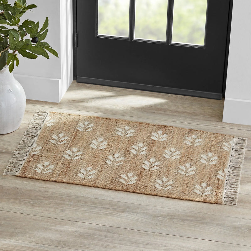 Floral Jute 2' X 3' Accent Rug - Puck's
