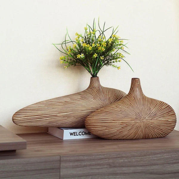 Njord Wood Vase Classic Resin Design - Puck's