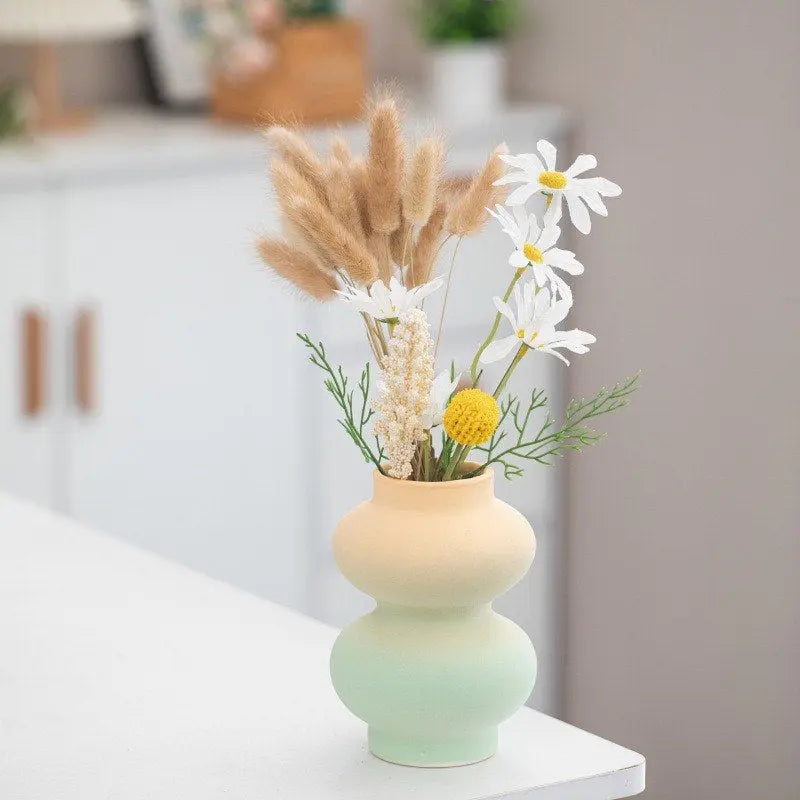 Handmade Ceramic Gradient Vase, Dopamine Geometric Matte Flower - Puck's