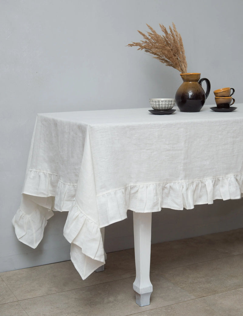 Honey  linen tablecloth with ruffles - Puck's