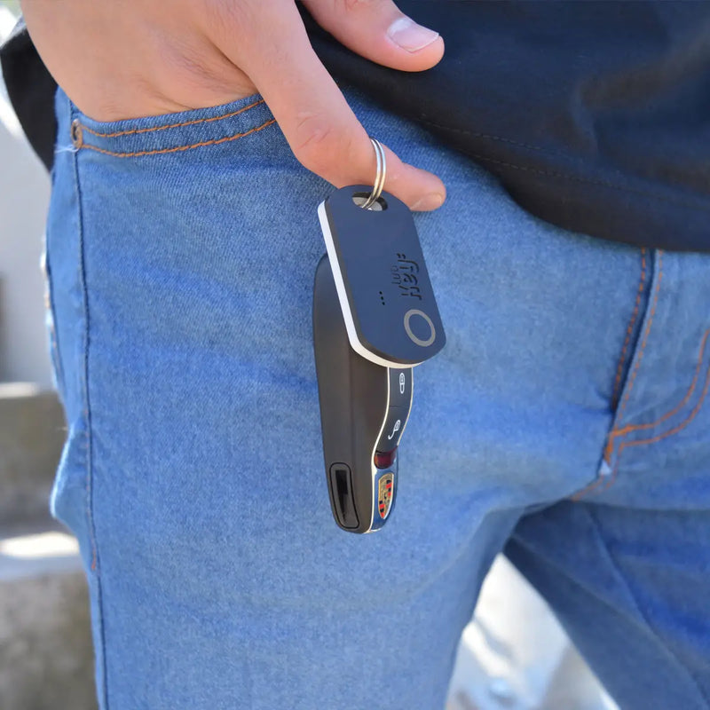LutiKey Tracker - Bluetooth Tracking Device - Puck's