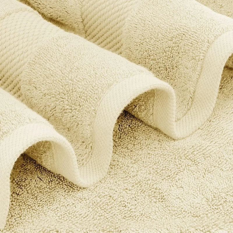 Luxury Bath Towels Set of 4 Large 700 GSM Cotton Ultra Soft 27x54 in Beige Color - Puck's