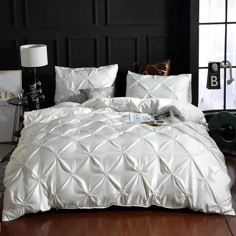 Luxury Silk Bedding Set - Puck's