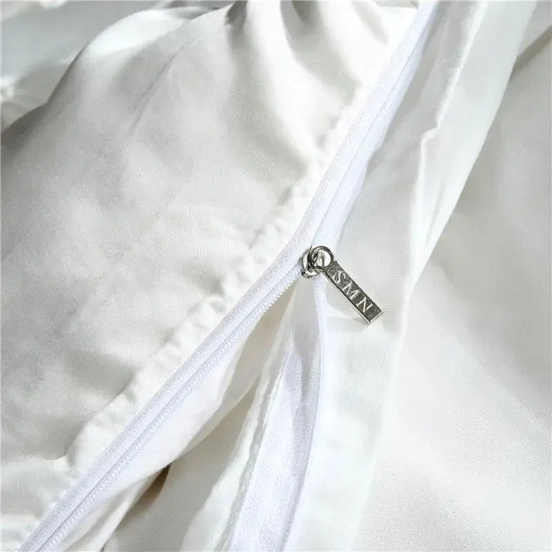 Luxury Silk Bedding Set - Puck's