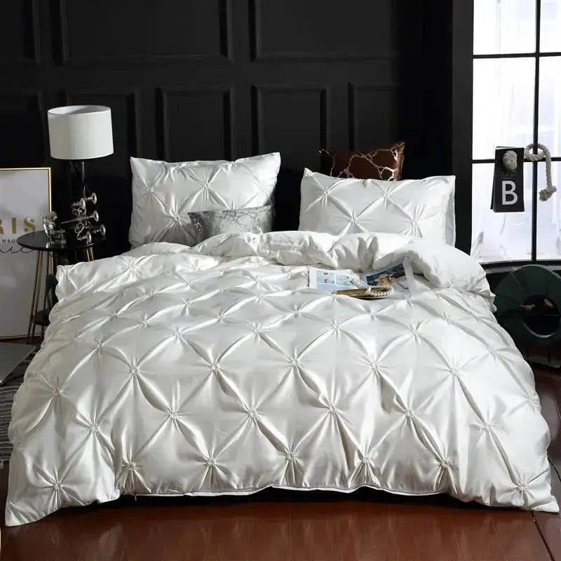 Luxury Silk Bedding Set - Puck's