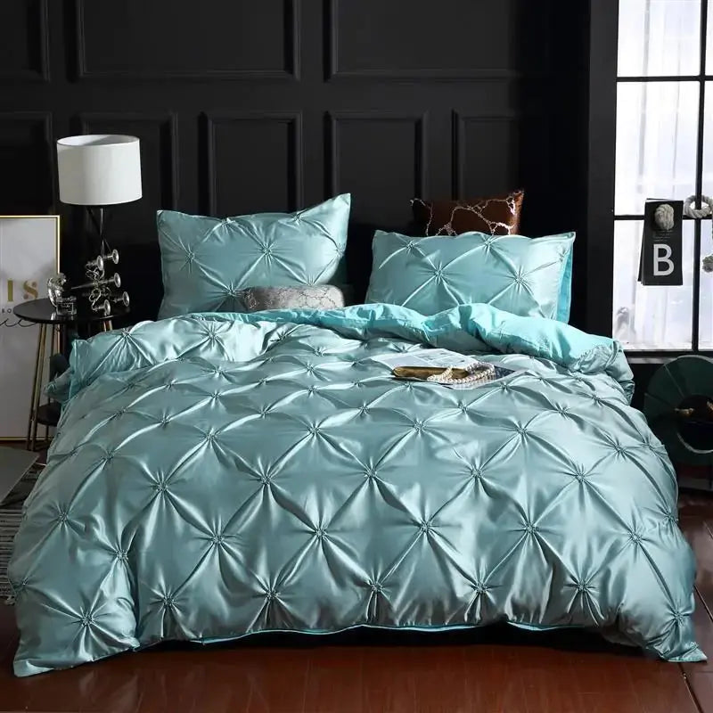Luxury Silk Bedding Set - Puck's