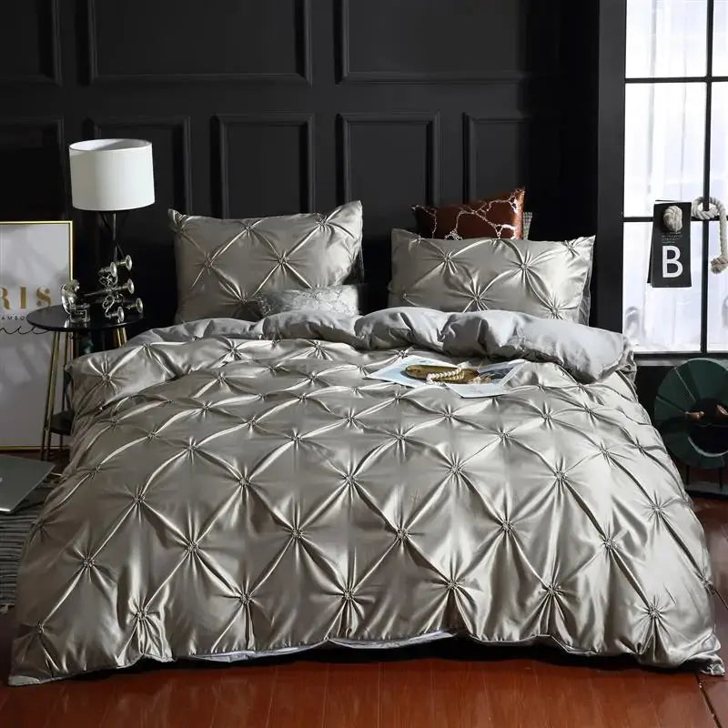 Luxury Silk Bedding Set - Puck's
