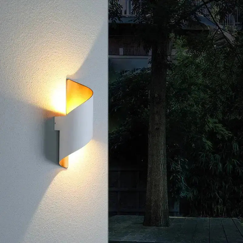 Marta LED Waterproof Outdoor Lighting - Puck's