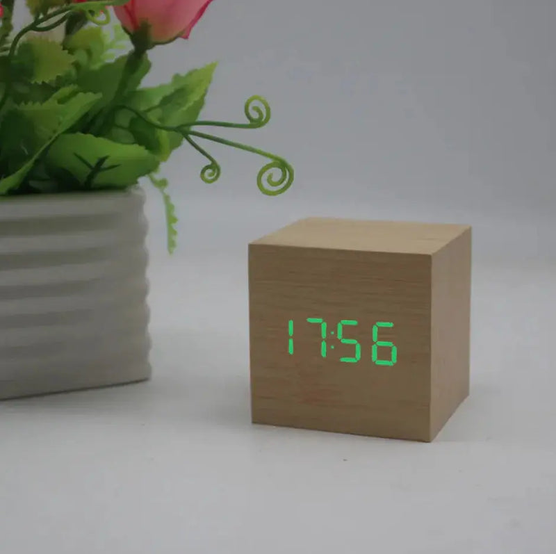 Minimalist Sound-Sensitive Wooden Digital Clock - Puck's
