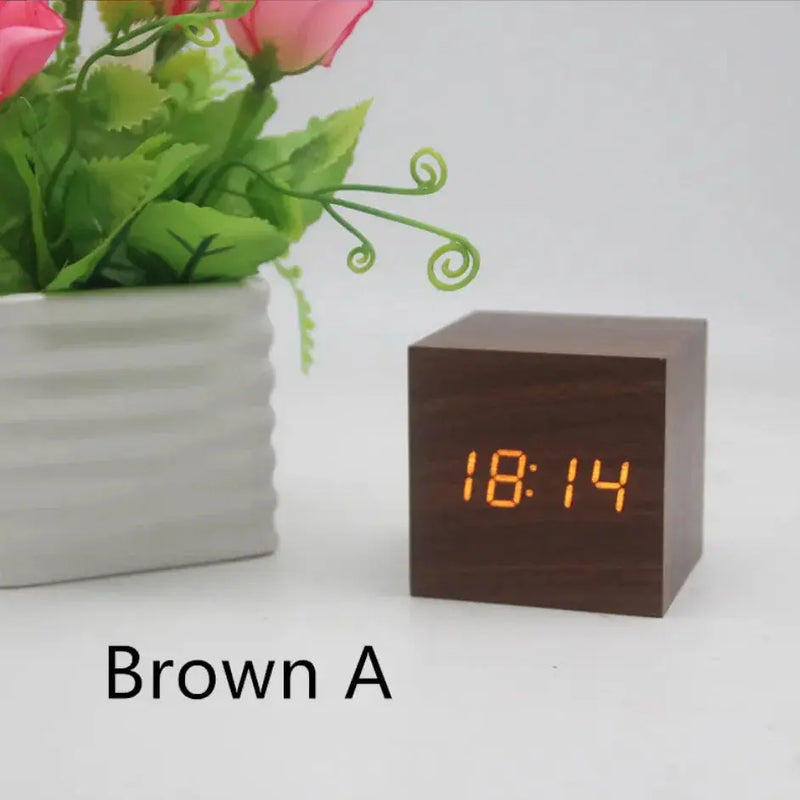 Minimalist Sound-Sensitive Wooden Digital Clock - Puck's