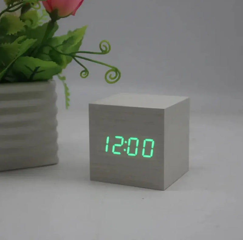 Minimalist Sound-Sensitive Wooden Digital Clock - Puck's