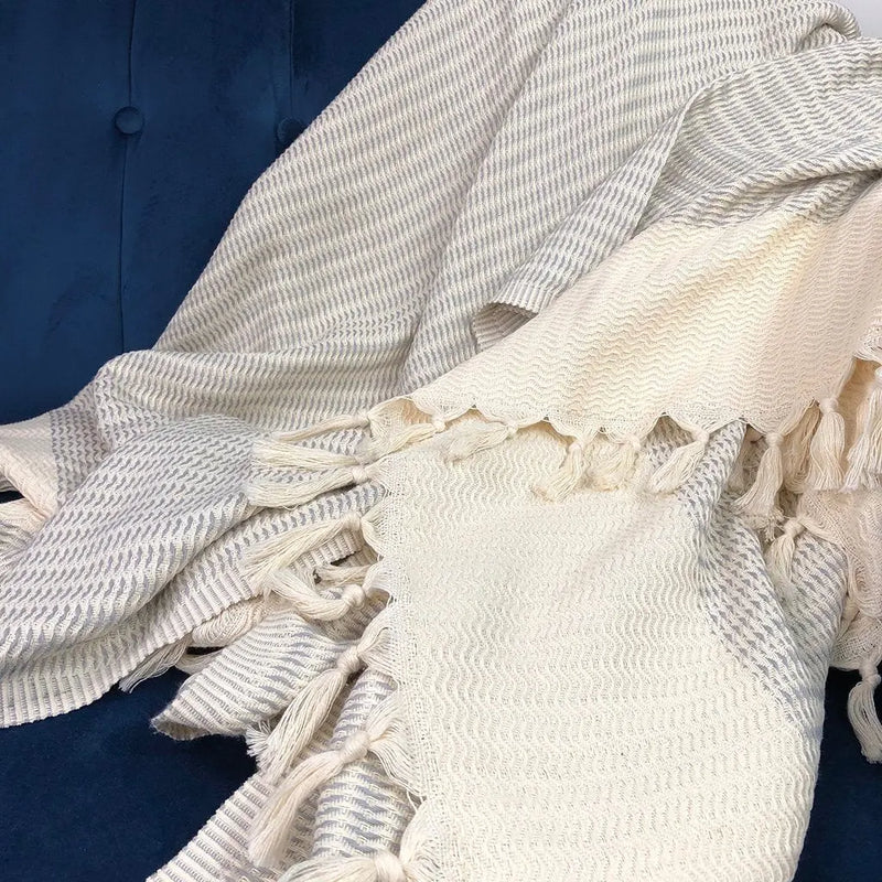 Plush Wavy Turkish Throw - Puck's
