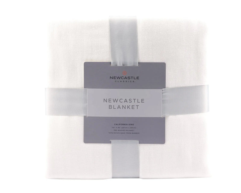 Pristine White Oversized Queen Bamboo Bed Blanket - Puck's