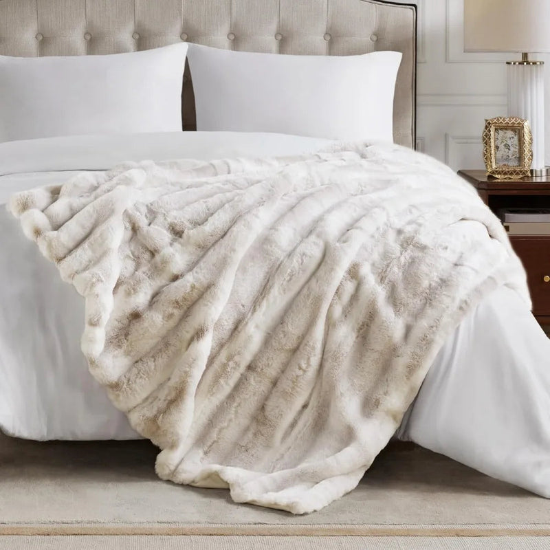 Frost Fox Fluffy Soft Blankets - Puck's