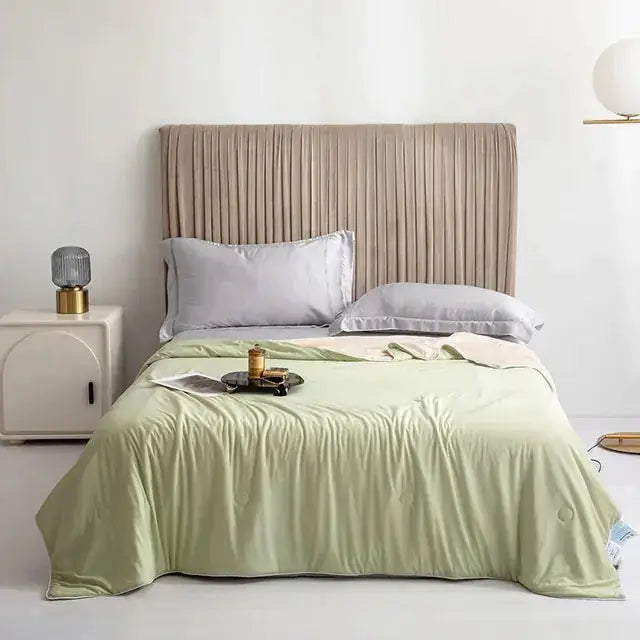 Smooth Air Condition Comforter Blankets - Puck's