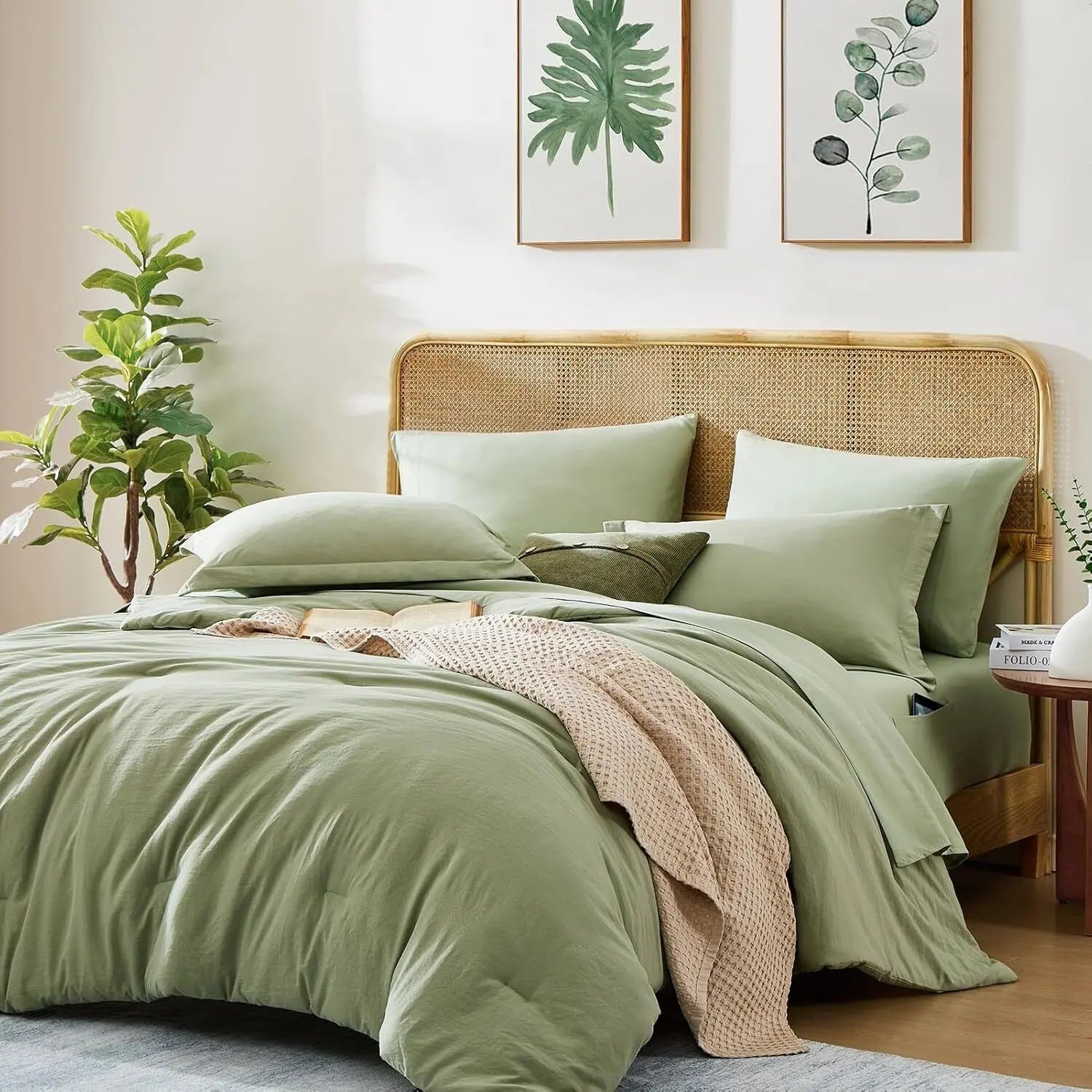 WRENSONGE Sage Green Queen Comforter Set, 7 Pieces Soft Microfiber Comforters Qu - Puck's