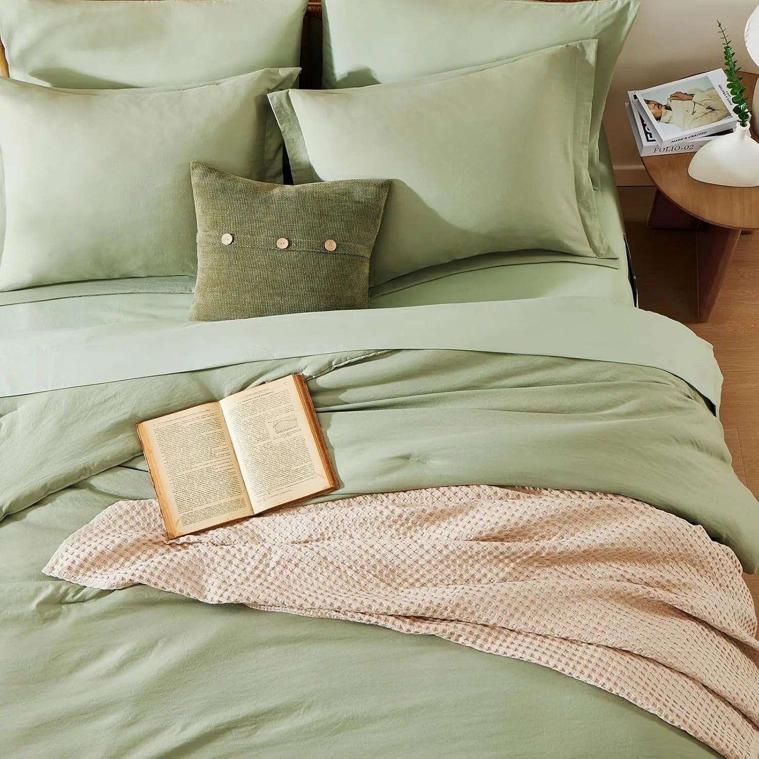 WRENSONGE Sage Green Queen Comforter Set, 7 Pieces Soft Microfiber Comforters Qu - Puck's