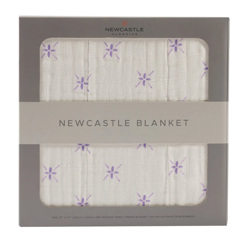 Watercolor Star and White Newcastle Blanket - Puck's