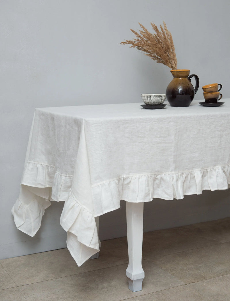 White linen tablecloth with ruffles - Puck's