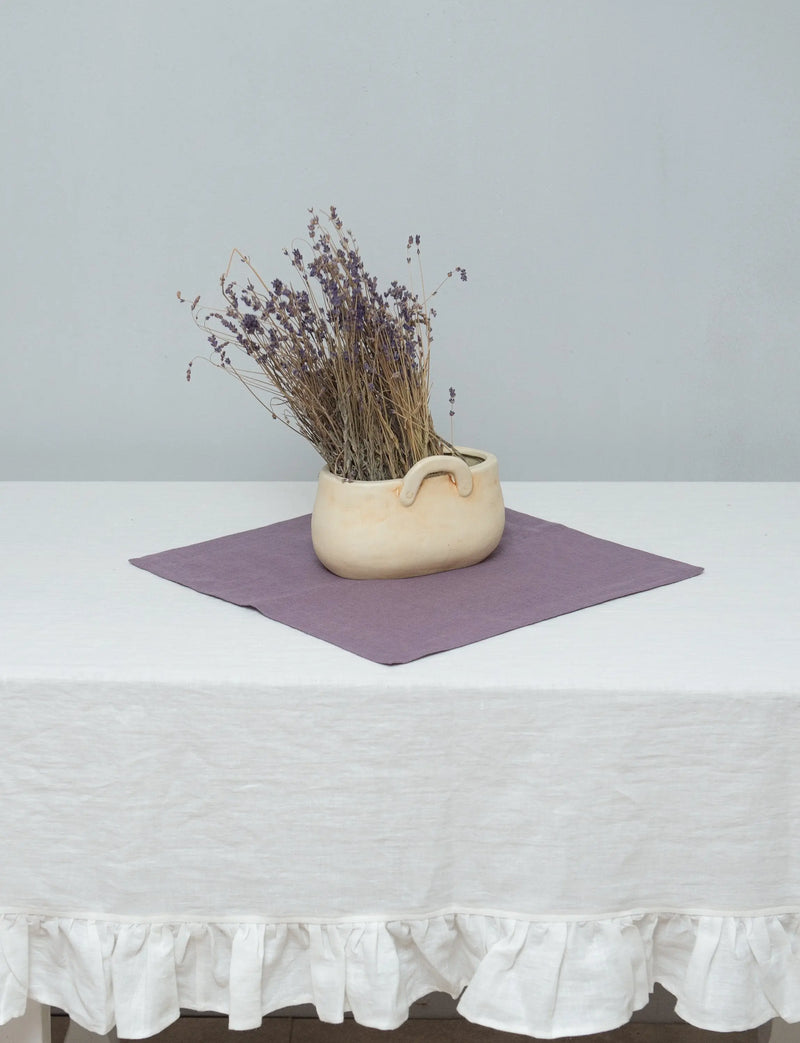 White linen tablecloth with ruffles - Puck's